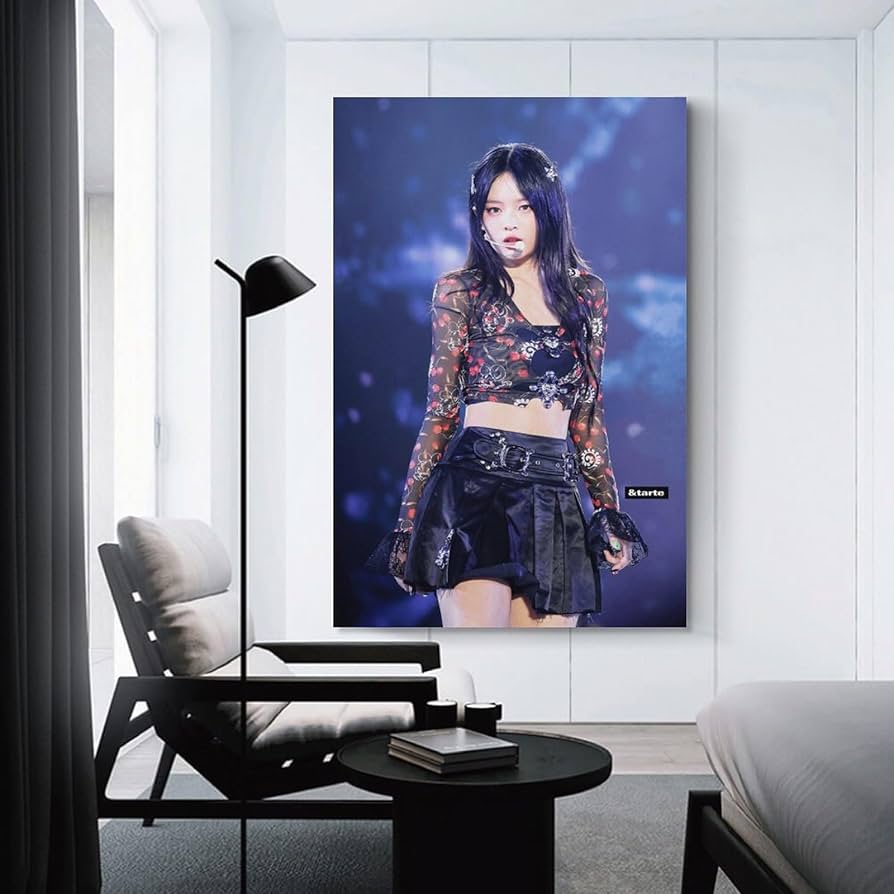 NewJeans NJZ ハニ OMG ポスター ver.(HANNI) Amazon.co.jp: NewJeans ニュージーンズ HANNI ハニ OFFICIAL